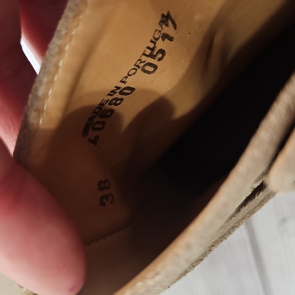 Office Of Angela Scott Sz 38 Ankle Booties, Cream/tan - Picture 3 of 16